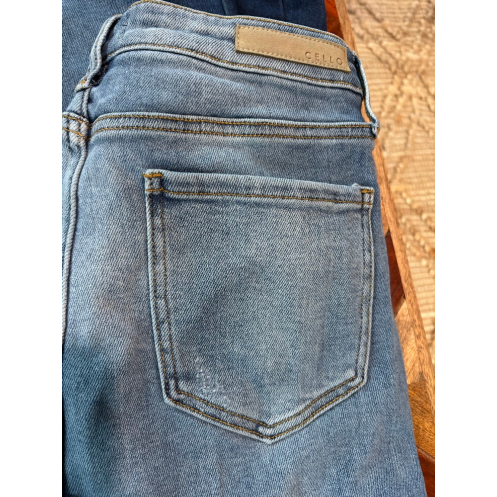 Women's Cello Jeans Flare Two-Tone Blue Size, 11 - Picture 4 of 10